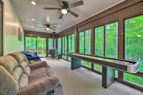 Gorgeous Chalet with Deck, Fire Pit and Sunroom!